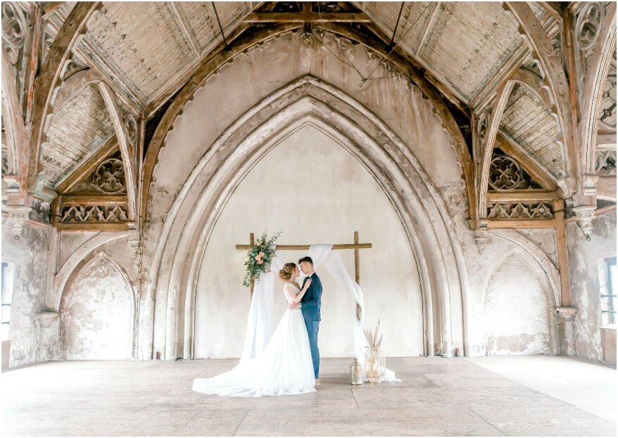 Romantiek in de kathedraal: styled shoot op een bijzondere locatie